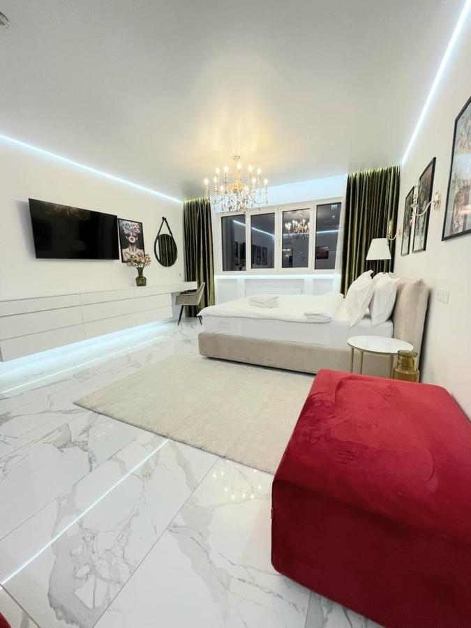роскошная 3к 125м2 на набережной в жк оболонь резидентс Apartment Kyiv
